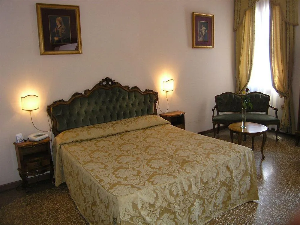 Hotel Scandinavia - Relais Venise