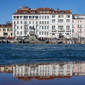 Londra Palace 5*, Venedik İtalya