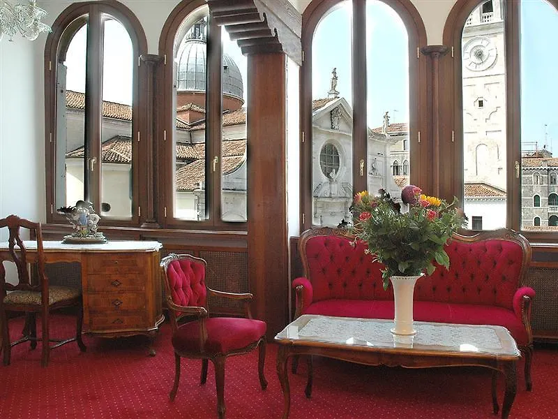 ***  Hotel Scandinavia - Relais Venedig Italien